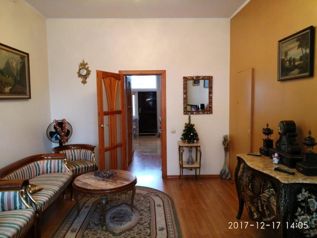 Апартаменты Около Собора Св.Юра Lviv Ngoại thất bức ảnh